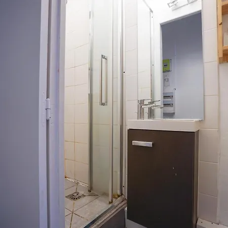 Bright Flat In The 18th Appartement